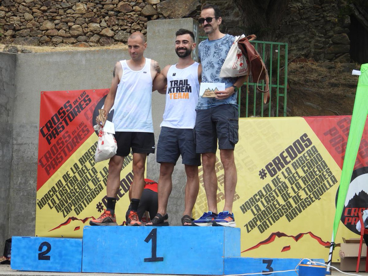 🏃 Victoria de Alberto Fernández y Cristina Prieto en el X Cross de los Pastores
🏆 En la carrera corta se imponen Juan de Dios Yuste y Amanda Martín 
deportesavila.es/victoria-de-al…