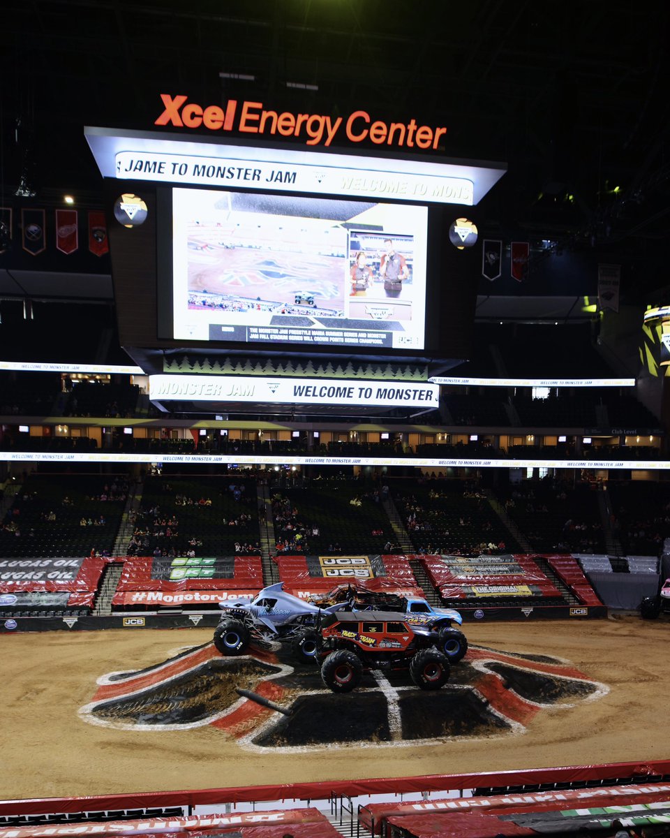 XcelEnergyCtr's tweet image. 2 Monster Jam shows down, 1 to go 🔥
We’ll see you tomorrow at 10:30 am for the pit party - the show starts at 1. Bring the whole family!
📸: @joelemke