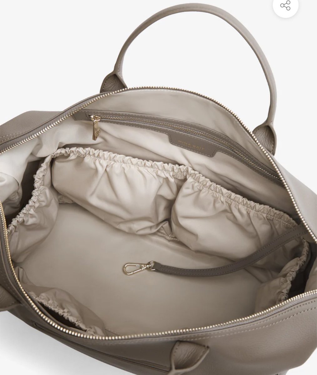 Ssma_shopping1's tweet photo. شنطه اطفال او Diaper و ممكن تستخدموها للسفر او العمل عمليه جدًا و الوانها كلاسيك ماتقيدك 

براند Mina Baie الامريكي 🤎🤎🤎🤩 

سعرها 789 ريال / الشحن على حسب الوزن https://t.co/jLq3k2w1sh
