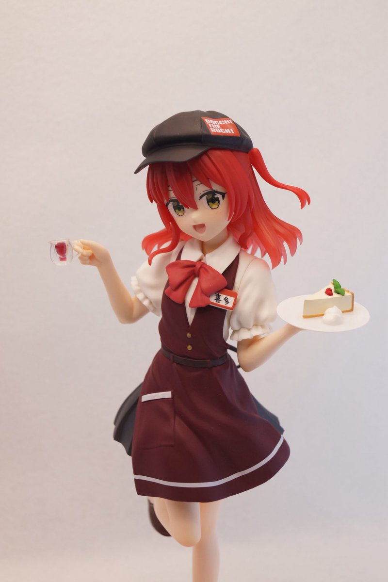 TENITOL 喜多郁代 カフェスタイルver.】 手にはチーズケーキと、ベリー