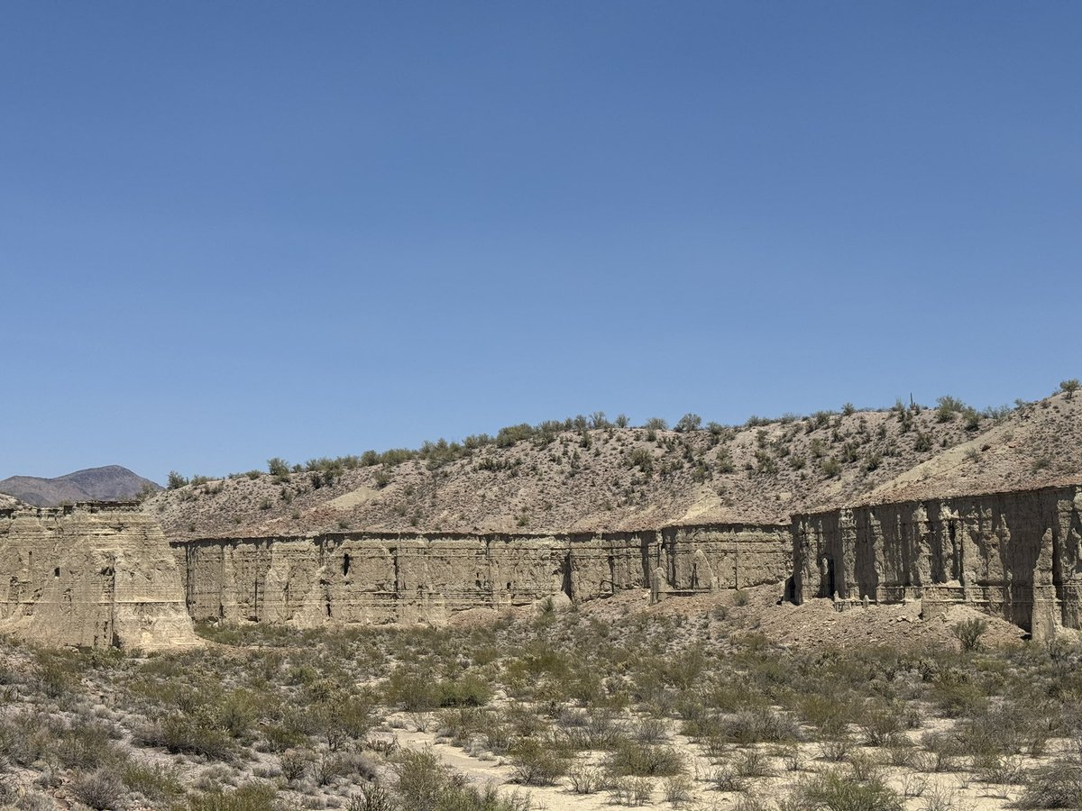 MKDRGN9's tweet image. Saw this cool spot and had to pull over to grab some shots