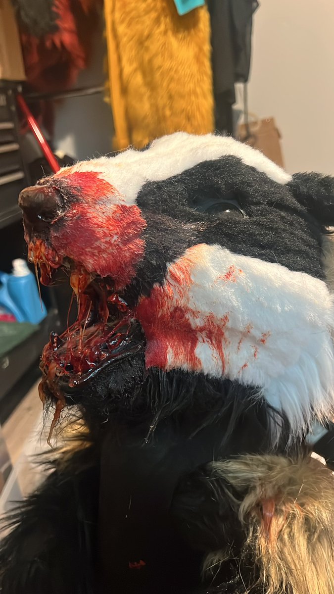 NihilisticMystx's tweet image. Thinking about selling my postal 3 badger saw prop but I’m on the fence