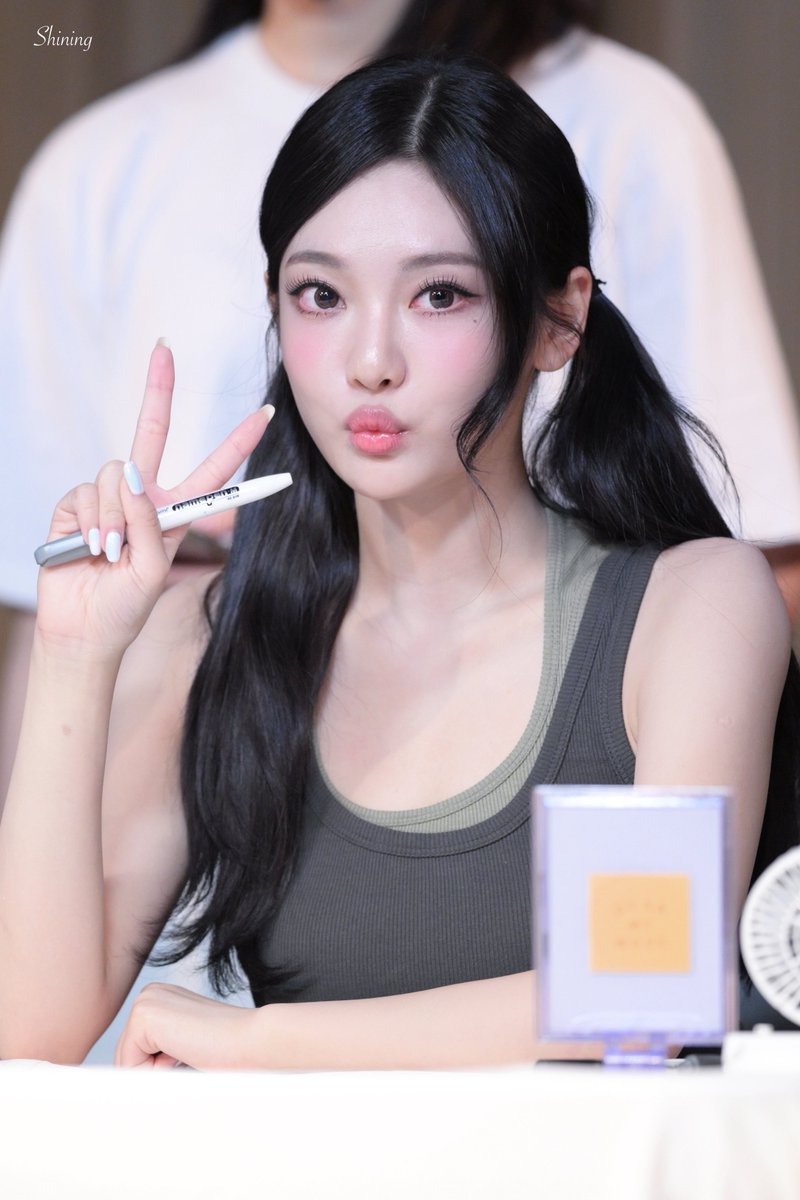 250712 dmm

#NINGNING #닝닝 #宁宁 #宁艺卓 #aespa #에스파