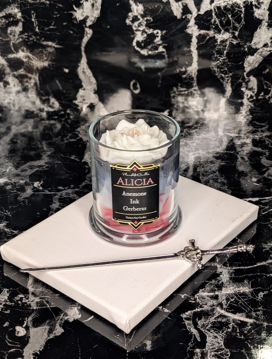 plane_shift's tweet image. One of our recent custom candles inspired by another Clair Obscur: Expedition 33 character 🖤

#ClairObscurExpedition33 #Expedition33 #soycandles