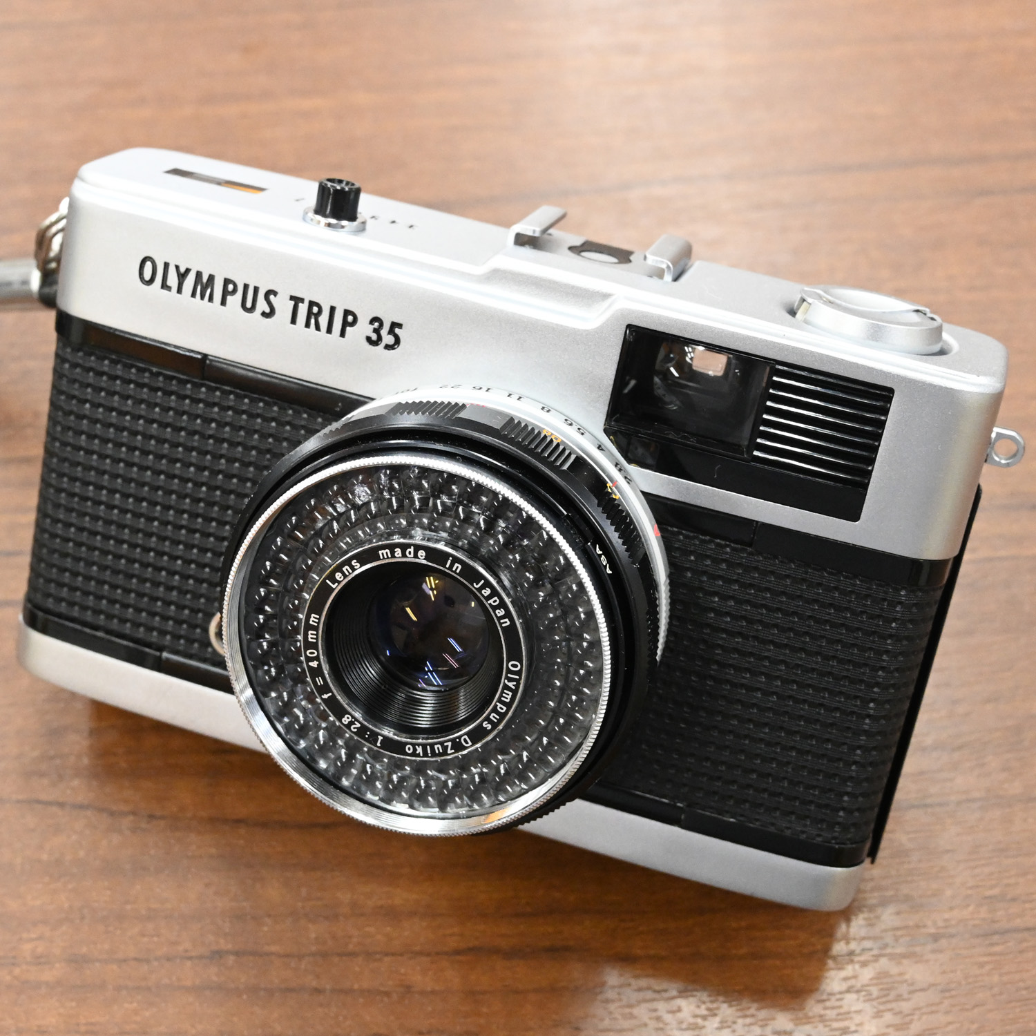 Olympus TRIP 35 2台　ジャンク　本体　まとめ Yahoo!オークション -「trip35 ジャンク」の落札相場・落札価格