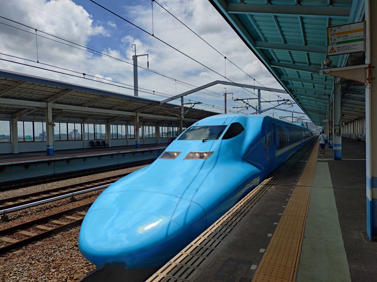 S2000_mo195's tweet photo. 本日乗車した新幹線こだま号は青色。 https://t.co/aWVqWYbLDz