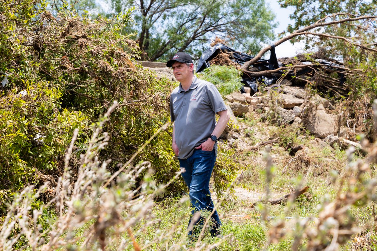 WillGraham_4's tweet image. I just experienced a sobering and sad, yet hope-filled, day in central Texas, alongside our Billy Graham Rapid Response Team chaplains. Many are broken, and the path ahead will be long and difficult. Please join me in praying for all of those impacted by this horrible tragedy.