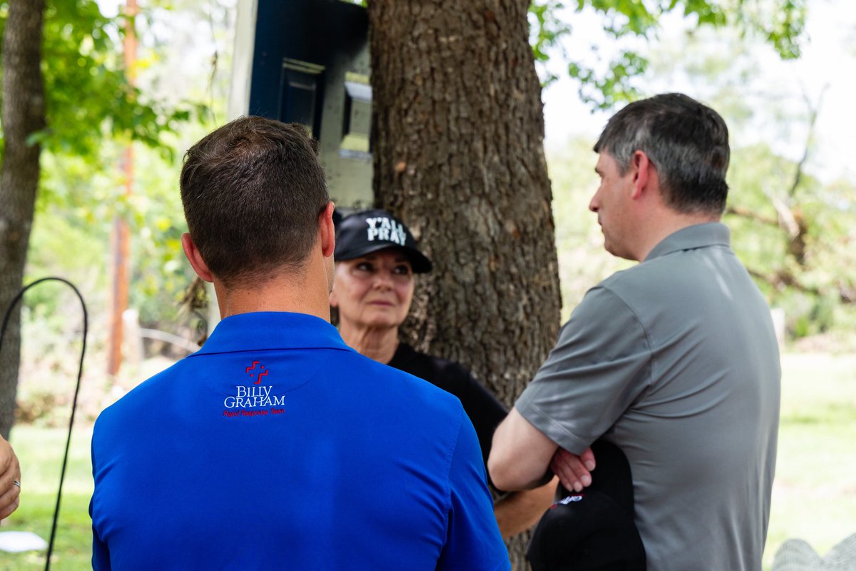 WillGraham_4's tweet image. I just experienced a sobering and sad, yet hope-filled, day in central Texas, alongside our Billy Graham Rapid Response Team chaplains. Many are broken, and the path ahead will be long and difficult. Please join me in praying for all of those impacted by this horrible tragedy.