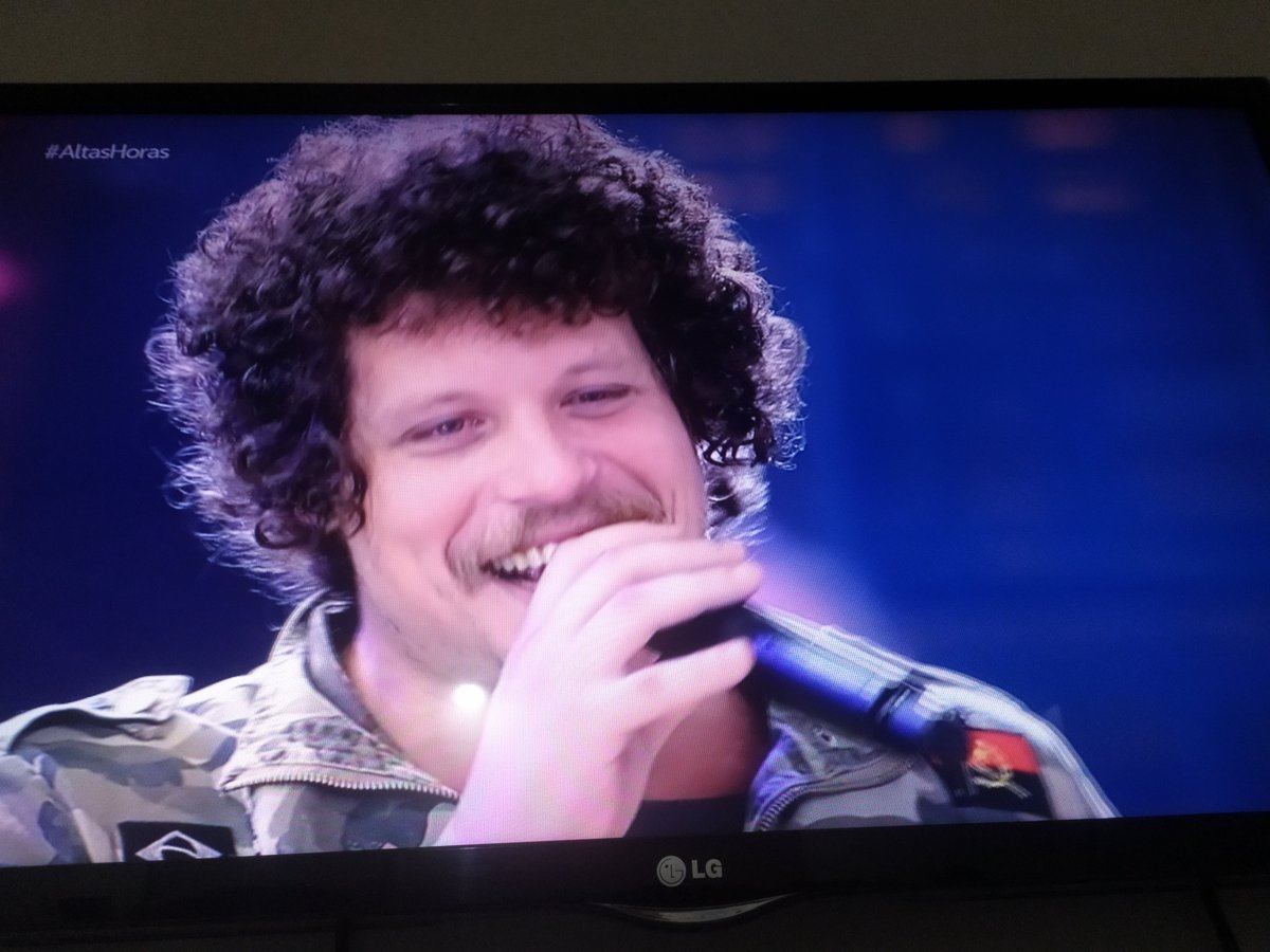 real_roubada's tweet photo. #AltasHoras o Chico é a mãe.... impressionante! Deu saudade da Cássia! https://t.co/GpWimHbfwH