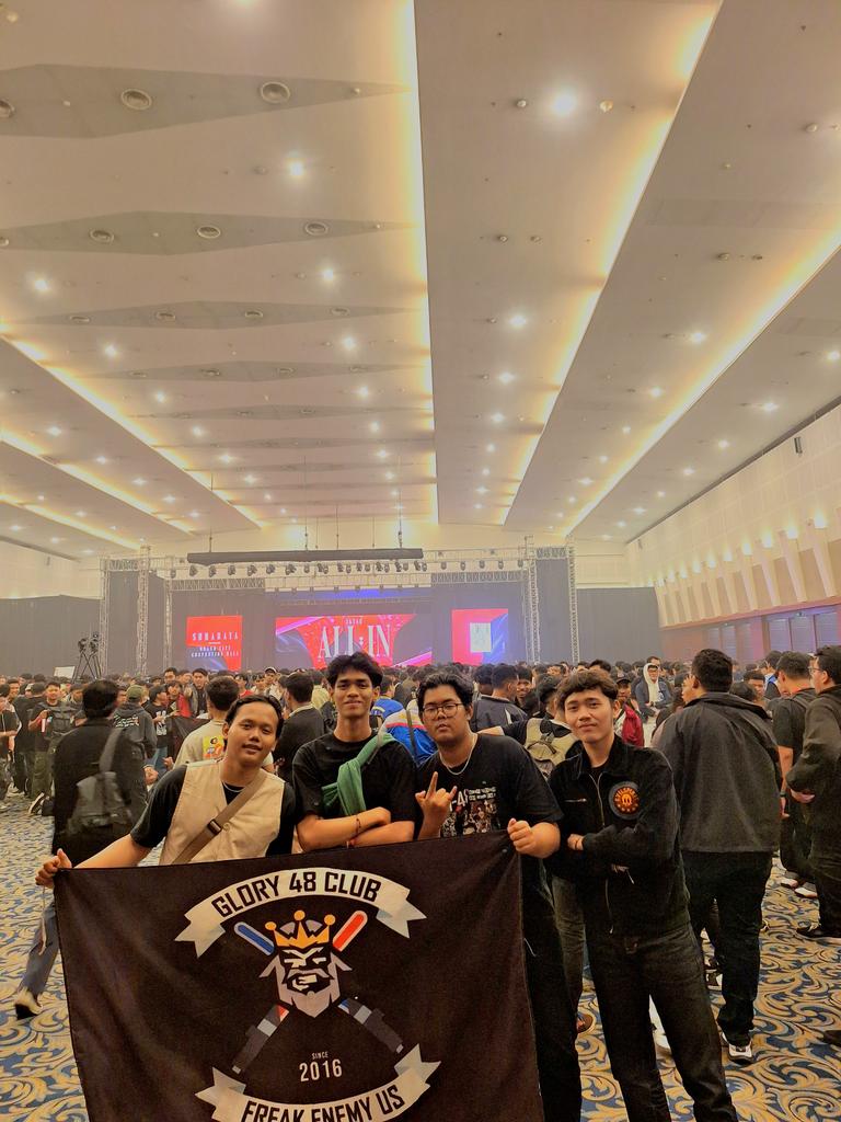 glory48_clubjkt's tweet photo. selesai sudah perjalanan tour kali ini, see you di lain kesempatan ππ
Terima Kasih Surabaya!!!
#GLORYfication #FREAKENEMYUS
#ALLINTOUR2025
#ALLINTOUR2025SURABAYA https://t.co/1nLtNRh8ax