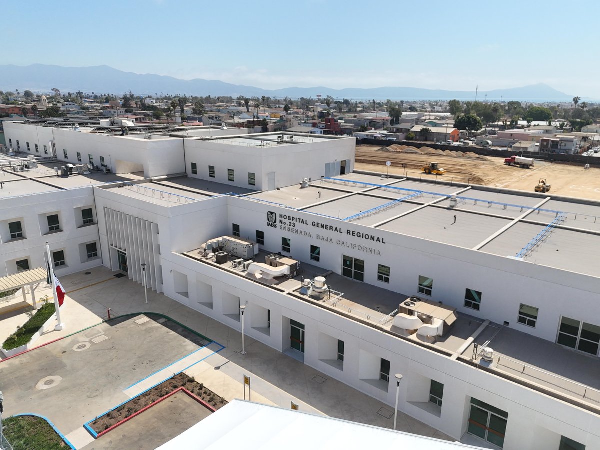 Claudiashein's tweet photo. En la tercera gira por Baja California, inauguramos en Ensenada la primera etapa del Hospital General Regional No. 23 del IMSS, con los equipos más modernos para endoscopía, cirugía de corta estancia, hemodiálisis y consulta externa, entre otros. Ya inició la segunda etapa para hacerlo de 216 camas. 

Además, invertiremos 430 millones de pesos adicionales en equipos para IMSS-Bienestar. La salud no es una mercancía que se compra, sino un derecho establecido en la Constitución.