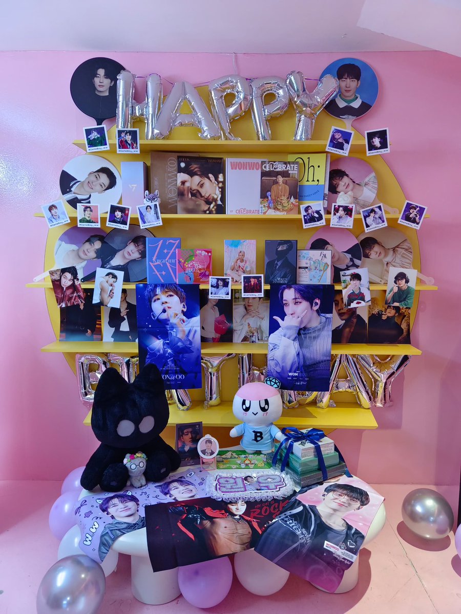 NOTESW_Official's tweet image. Wonwoo’s mini exhibition is still warmly ongoing ✨
It will run until July 20th, so dear Carats, feel free to drop by, explore, and soak in the unique charm of Wonwoo’s world 💕📸
Don’t miss out on this heartfelt and intimate showcase!

#notes #GameBoy_ww