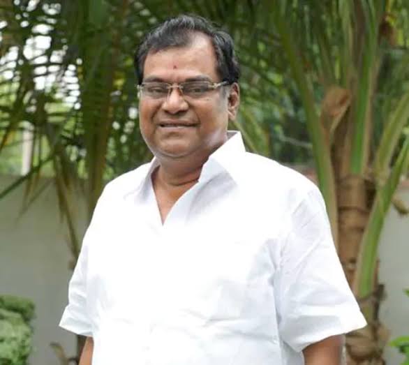పద్మశ్రీ శ్రీ కోట శ్రీనివాసరావు గారి మరణం పట్ల తీవ్ర సంతాపం ప్రకటించిన బీఆర్ఎస్ వర్కింగ్ ప్రెసిడెంట్ <a href="/KTRBRS/">KTR</a> 

తెలుగు చలనచిత్ర పరిశ్రమలో విలక్షణ నటుడిగా, అసాధారణ పాత్రధారిగా తనదైన ముద్ర వేసిన శ్రీ కోట శ్రీనివాసరావు గారి మరణం ఆవేదన కలిగించింది 

ఆయన నాలుగు దశాబ్దాలకు పైగా, 750కి