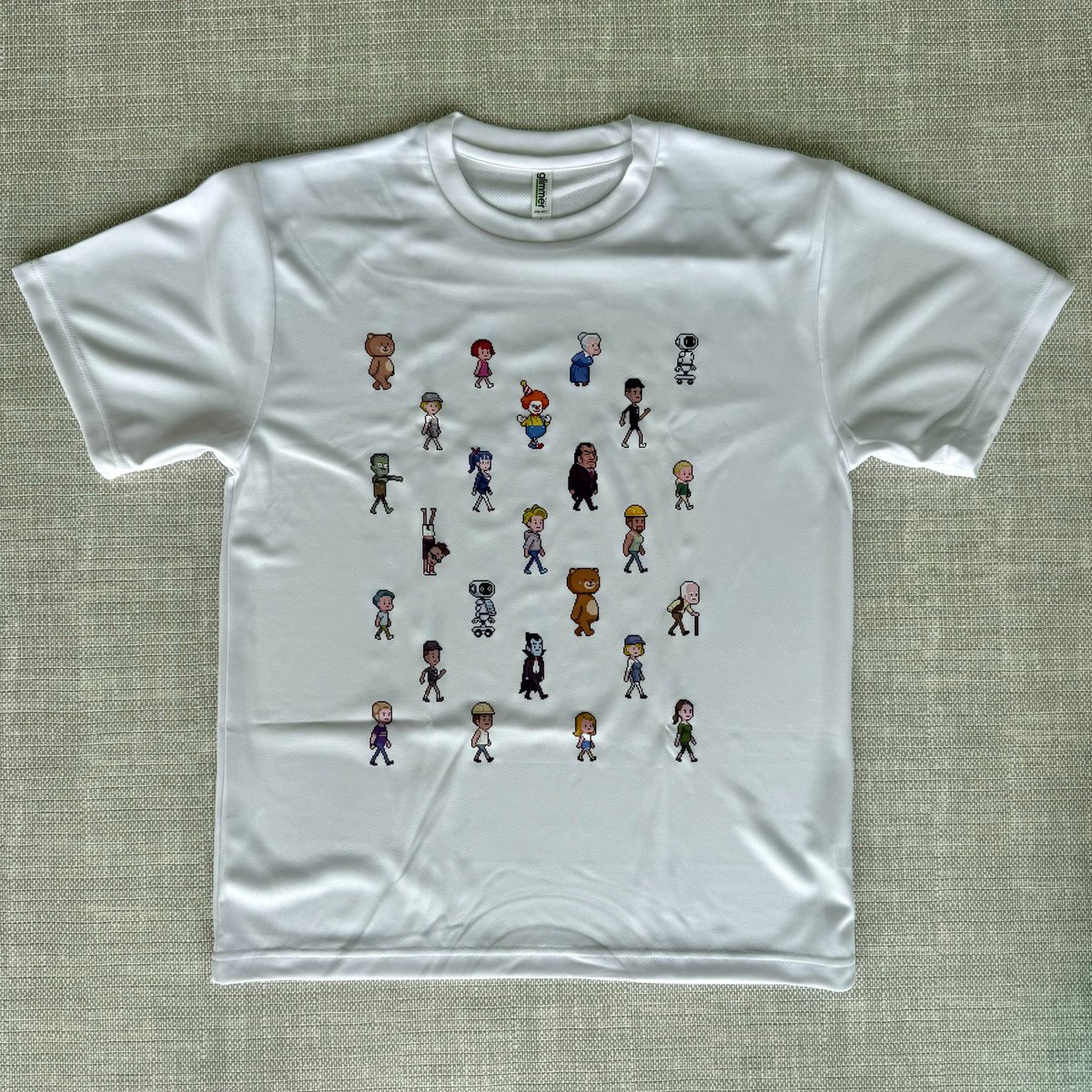 strobegamez's tweet photo. #BitSummit でメンバーで着るTシャツを作ってみました!開発メンバーは普段リモートでなかなか会えないので、現地ではチーム感も出そうで楽しみです😊
ちょっと派手ですが、こちらを着てブースに立ちます!【3階 IP1-11】 #BitSummit13th #TowerKing https://t.co/bfcKMNXWuE