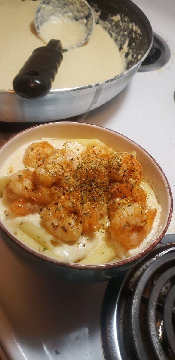 We are changing it up with Smokehouse Shrimp Alfredo tonight.
Smash or Pass