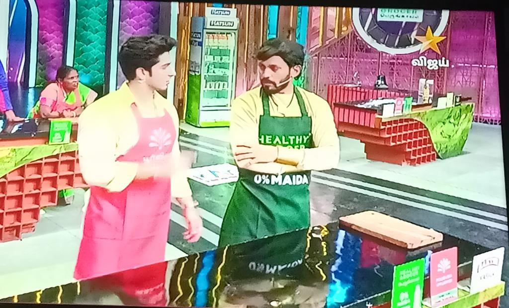 Elite_Hishalee's tweet image. #CookWithComali  குழந்தைகள் கூட சமைக்கும் போட்டி 

ஏன் என்ன கூப்பிடல நானும் ஒரு குழந்தை தானே தாமு ஐயா