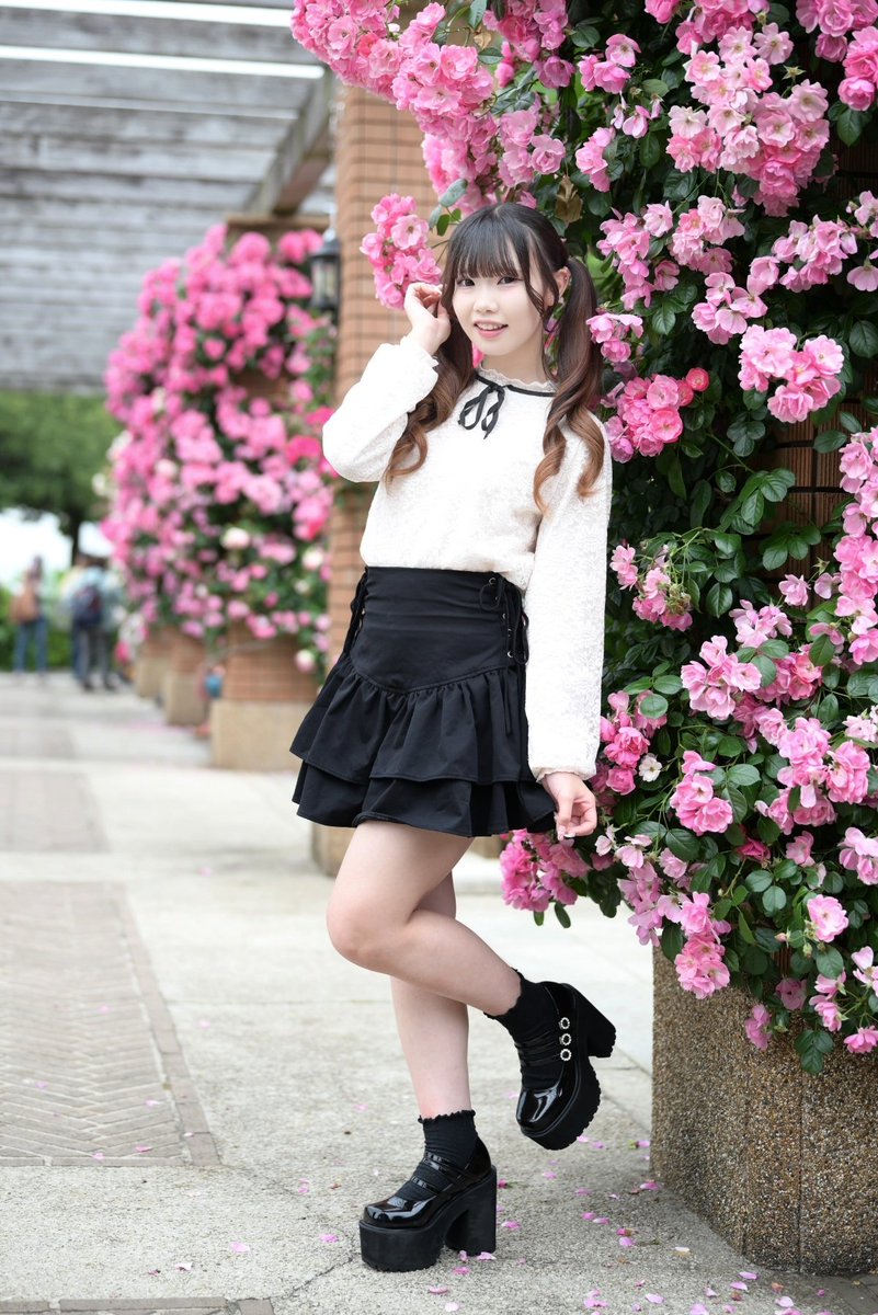 ʚ❀ɞ ミスター・JR ʚ❀ɞ (@mr_jr_east) on Twitter photo モデル:羽月みあ(<a href="/mia__s2_/">羽月みあ🎀🌙8/10生誕LIVE🎂</a>)
撮影日:2025.05
「みあの大好きなピンクがいっぱいだよ!!」🥰🌹💗
ピンクが似合う可愛いみあちゃんです!!☺️🩷
#羽月みあ #撮影会 #ポートレート モデル:羽月みあ(<a href="/mia__s2_/">羽月みあ🎀🌙8/10生誕LIVE🎂</a>)
撮影日:2025.05
「みあの大好きなピンクがいっぱいだよ!!」🥰🌹💗
ピンクが似合う可愛いみあちゃんです!!☺️🩷
#羽月みあ #撮影会 #ポートレート