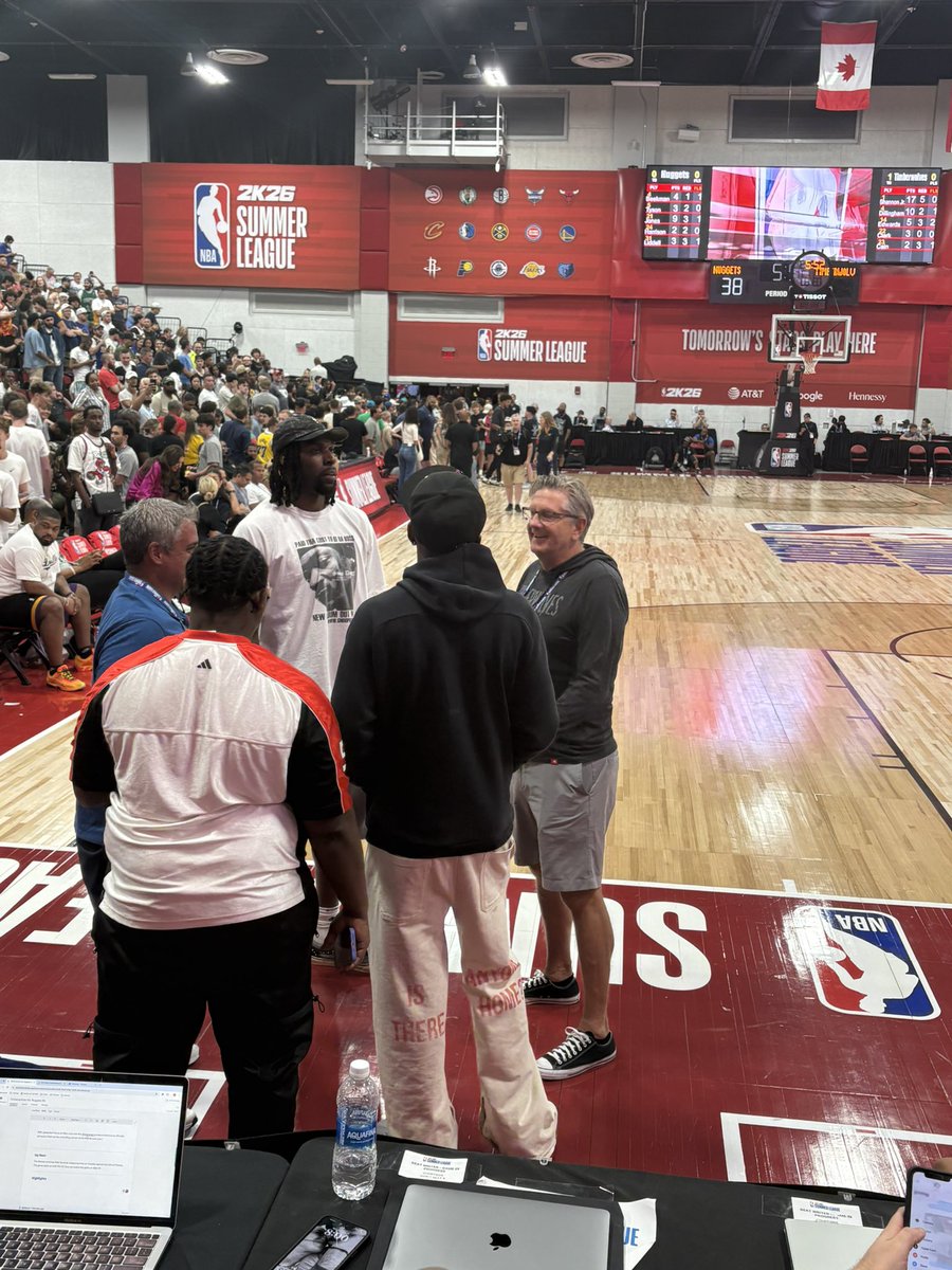 A few folks in attendance