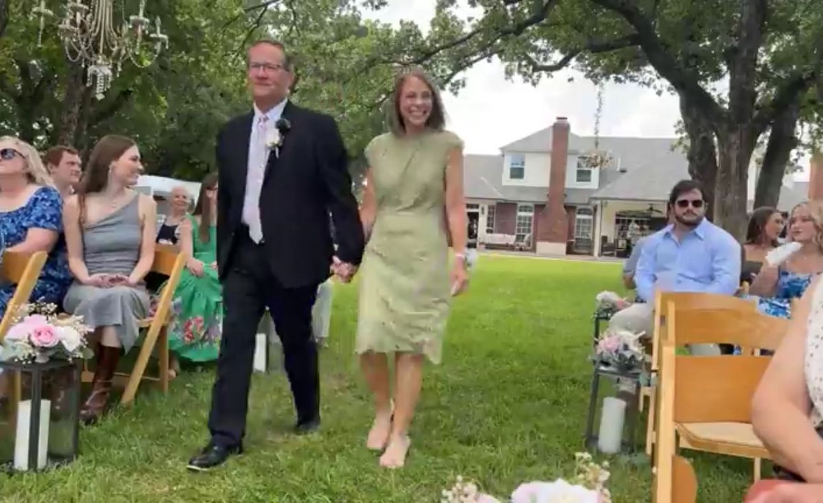 DRobSports's tweet image. What a day! Our little girl is married. How can it be? Conni and I are so proud of Ryan Barclay and Allison Barclay. It was a great day! Professional pictures coming soon. #wedding #TheBarclays