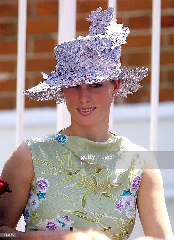 Kate’s Power Suit (@katespowersuit) on Twitter photo Zara Zara