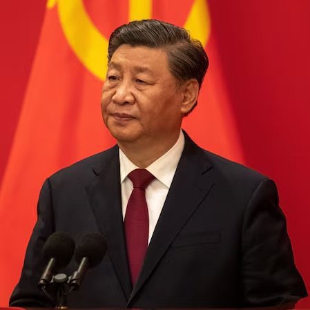 updatecharts's tweet photo. VEM AÍ! China mira Brasil com previsão de investir mais de R$ 27 BILHÕES no país até 2032. https://t.co/gU0cC3LDgn