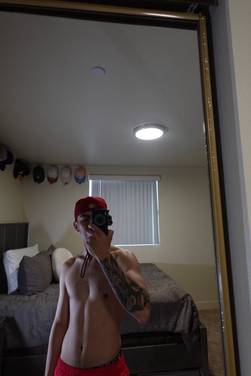 📸