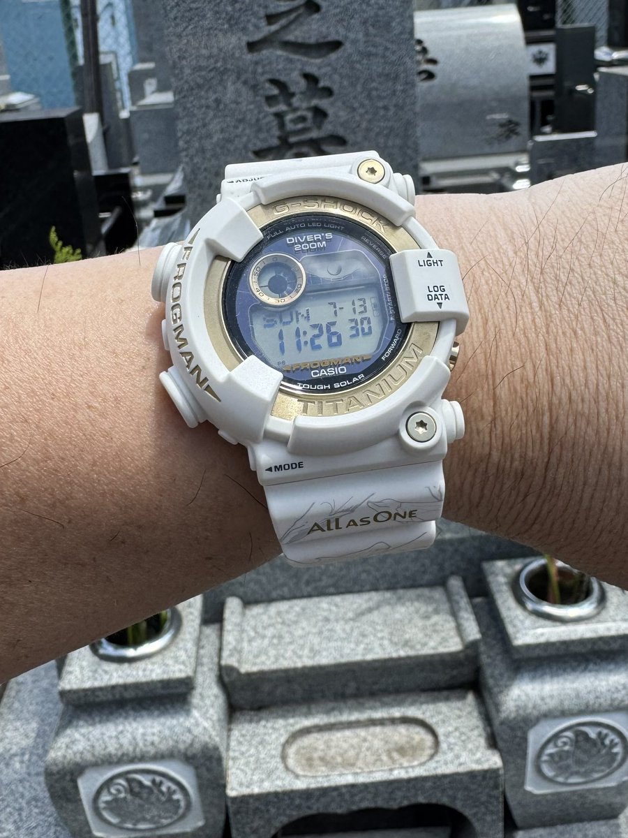tokei_lover's tweet photo. お盆なので墓参り
#イルクジフロッグマン
#casiogshock #gshock
#casiofrogman
#GW8201K7JR https://t.co/t9euIEInAl