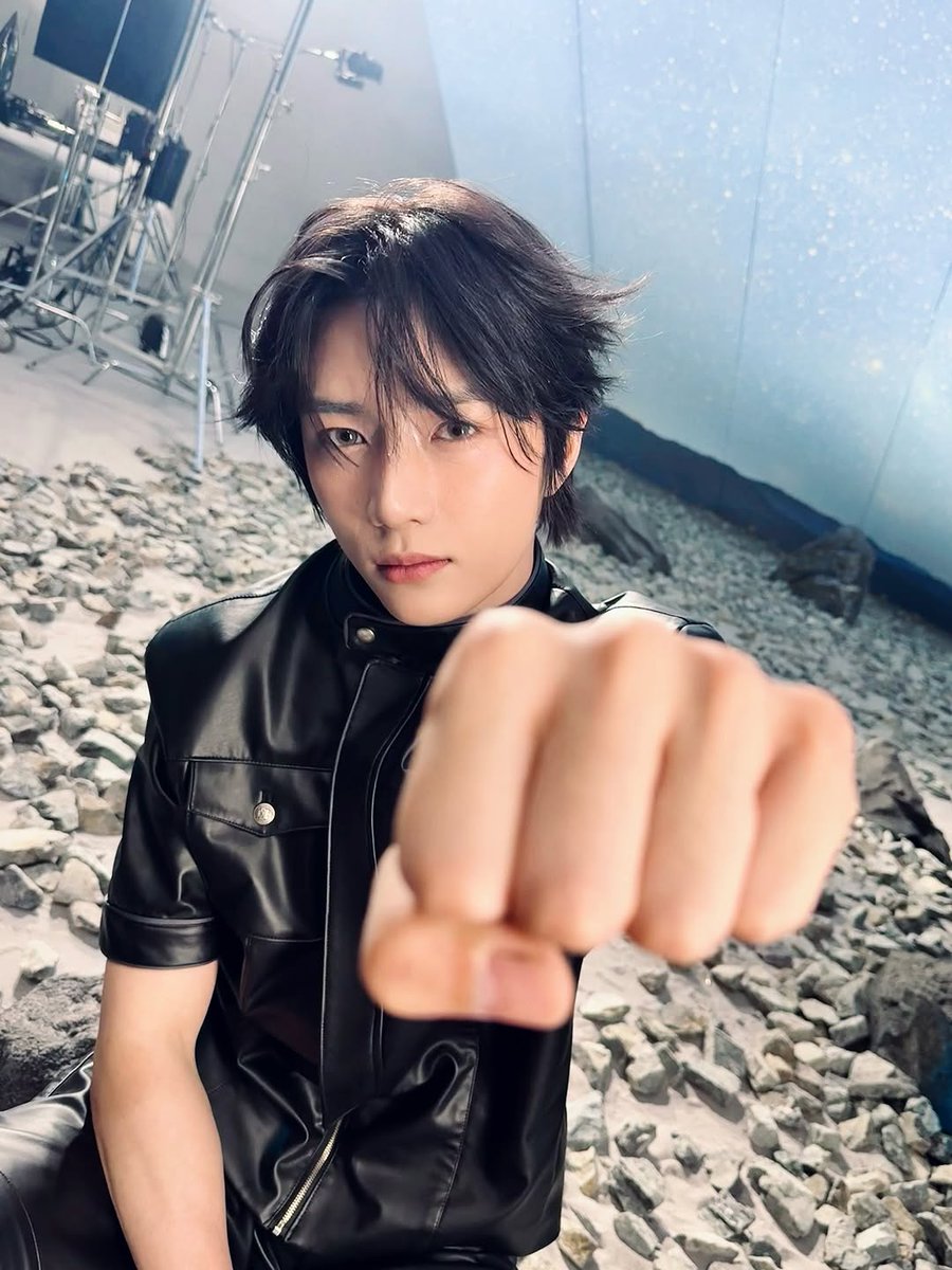 ࣪⛥. han 🐭 k/ia tweet media