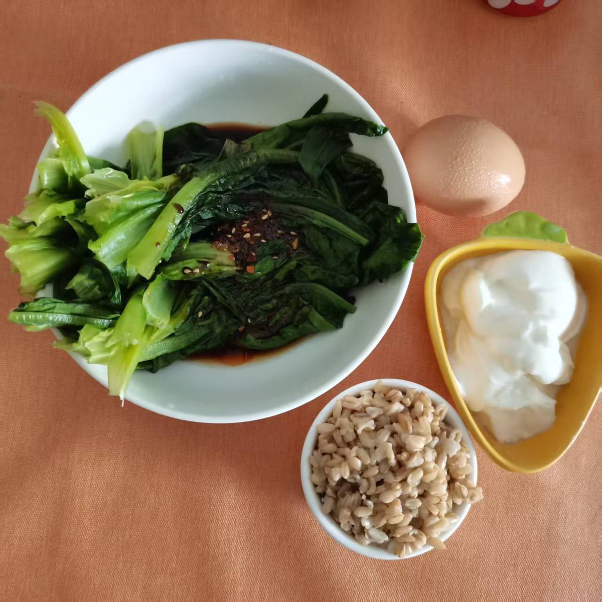 不是…天天就这点饭，到底怎么吃饱啊？？？减不了一点肥，这狗饭爱谁吃谁吃！我不吃了！