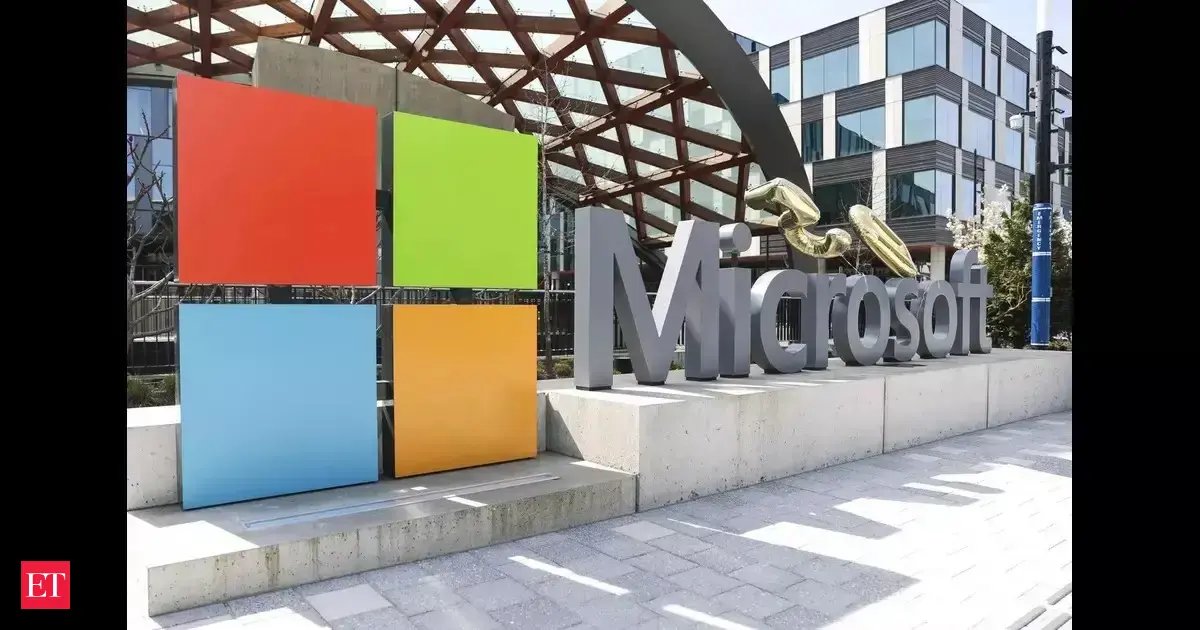 DataTisha's tweet photo. Microsoft saves $500M with AI but lays off 9,000 staff, sparking debate on job security versus automation as AI transforms the tech workforce. What does the future hold? https://t.co/yMhKUhGKfJ https://t.co/VjuMkFSuqE