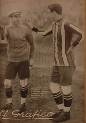 Los hermanos Iribarren Jorge, arquero y J.Cdefensor y capitán de River Plate.
🐔🇲🇨