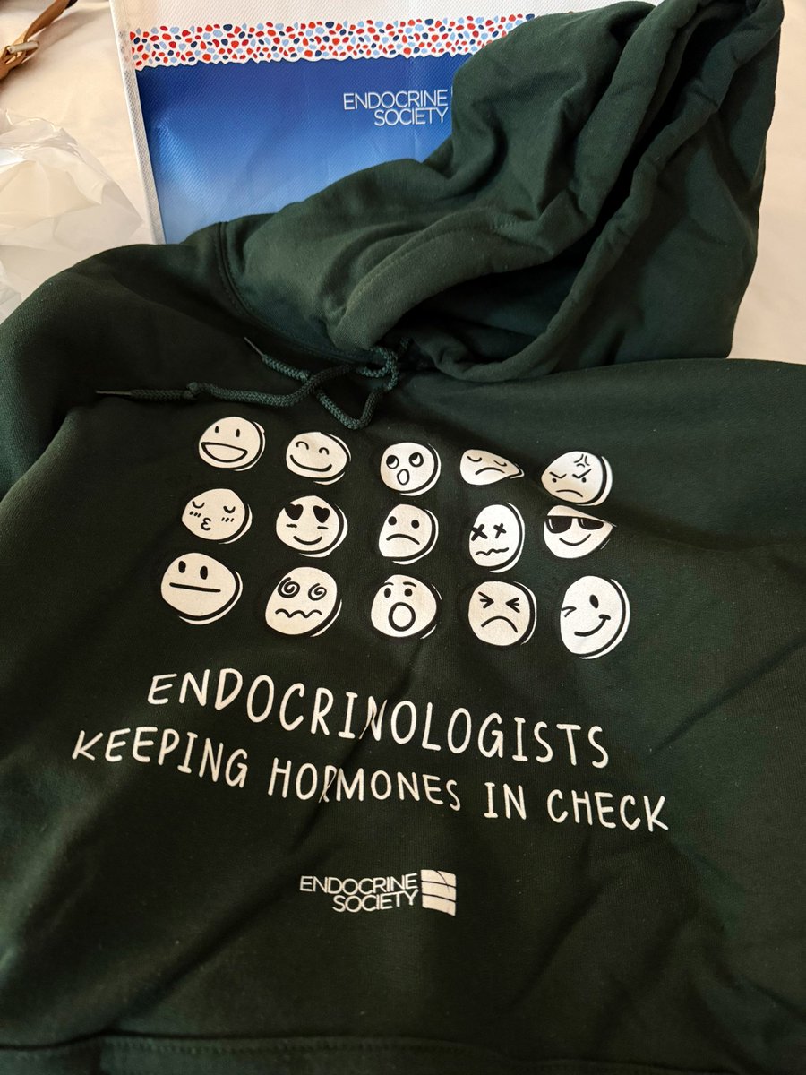 BIENthoughts71's tweet photo. First purchase at the ENDO Store of @TheEndoSociety. Will be back tomorrow for some other goodies! #ENDO2025 https://t.co/ZznwL7d5Ku