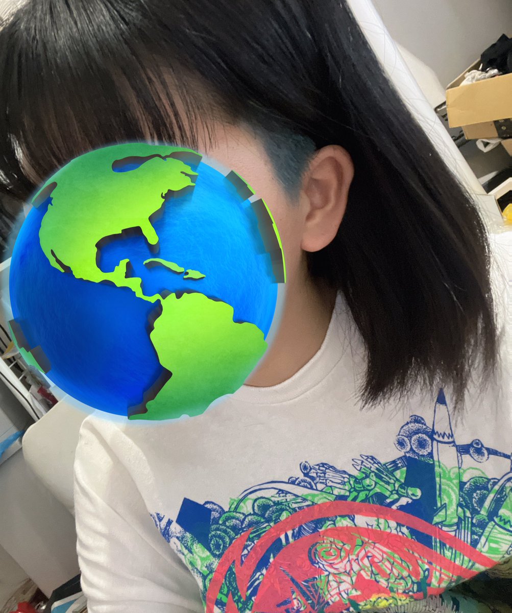 ふざけた髪にしたわ🎶