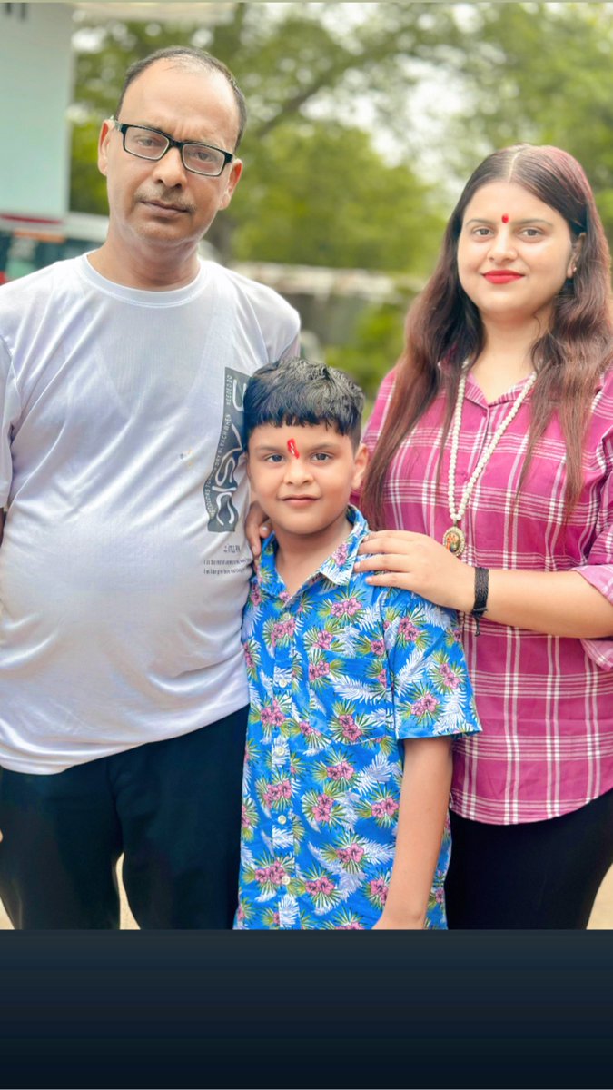 Dr Jyoti Yadav (@dr_jyotisp) on Twitter photo जन्मदिन मुबारक हो पापा। आपने हमेशा हमारी खुशियों को अपनी खुशियों से पहले रखा है और आज, मैं बस आपको हर चीज़ के लिए शुक्रिया कहना चाहती हूँ। आप हमेशा खुश और स्वस्थ रहें।
आपको जन्मदिन की हार्दिक शुभकामनाएँ, पापा। आप मेरे हीरो हैं, मेरा सबसे मज़बूत सहारा और मेरा सबसे बड़ा आशीर्वाद। जन्मदिन मुबारक हो पापा। आपने हमेशा हमारी खुशियों को अपनी खुशियों से पहले रखा है और आज, मैं बस आपको हर चीज़ के लिए शुक्रिया कहना चाहती हूँ। आप हमेशा खुश और स्वस्थ रहें।
आपको जन्मदिन की हार्दिक शुभकामनाएँ, पापा। आप मेरे हीरो हैं, मेरा सबसे मज़बूत सहारा और मेरा सबसे बड़ा आशीर्वाद।