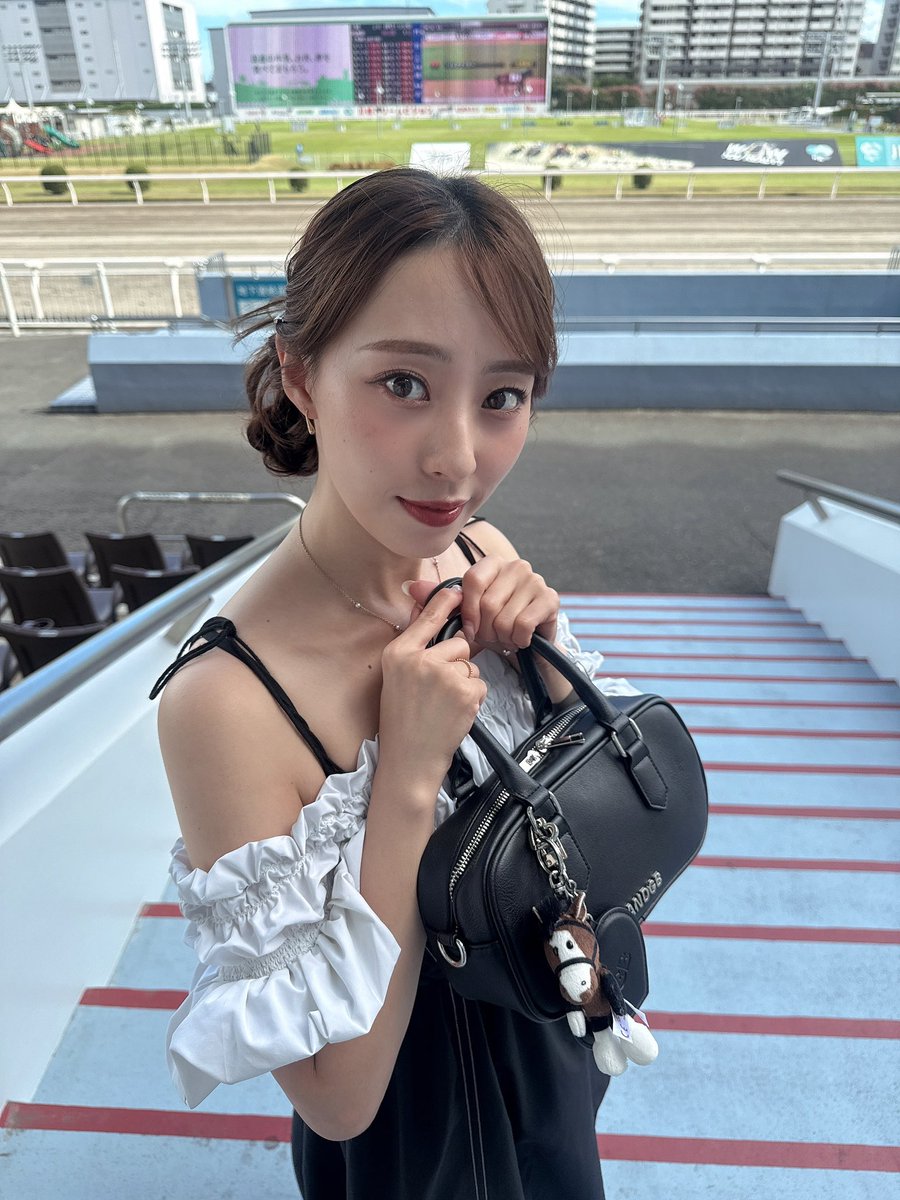 nya_n017's tweet image. 昨日はご心配おかけしました🙇
お陰で元気になりました!
皆さんも暑いので体調気をつけて☀️
さて恒例の競馬予想🏇
七夕賞🎋
◎⑧シリウスコルト
三連複⑧-②⑤⑨⑭⑮
そして17時からは
SAGAリベンジャーズ🐴
youtube.com/live/RXFxs8gWc…
よろしくお願いします♥
#当たれいな予想