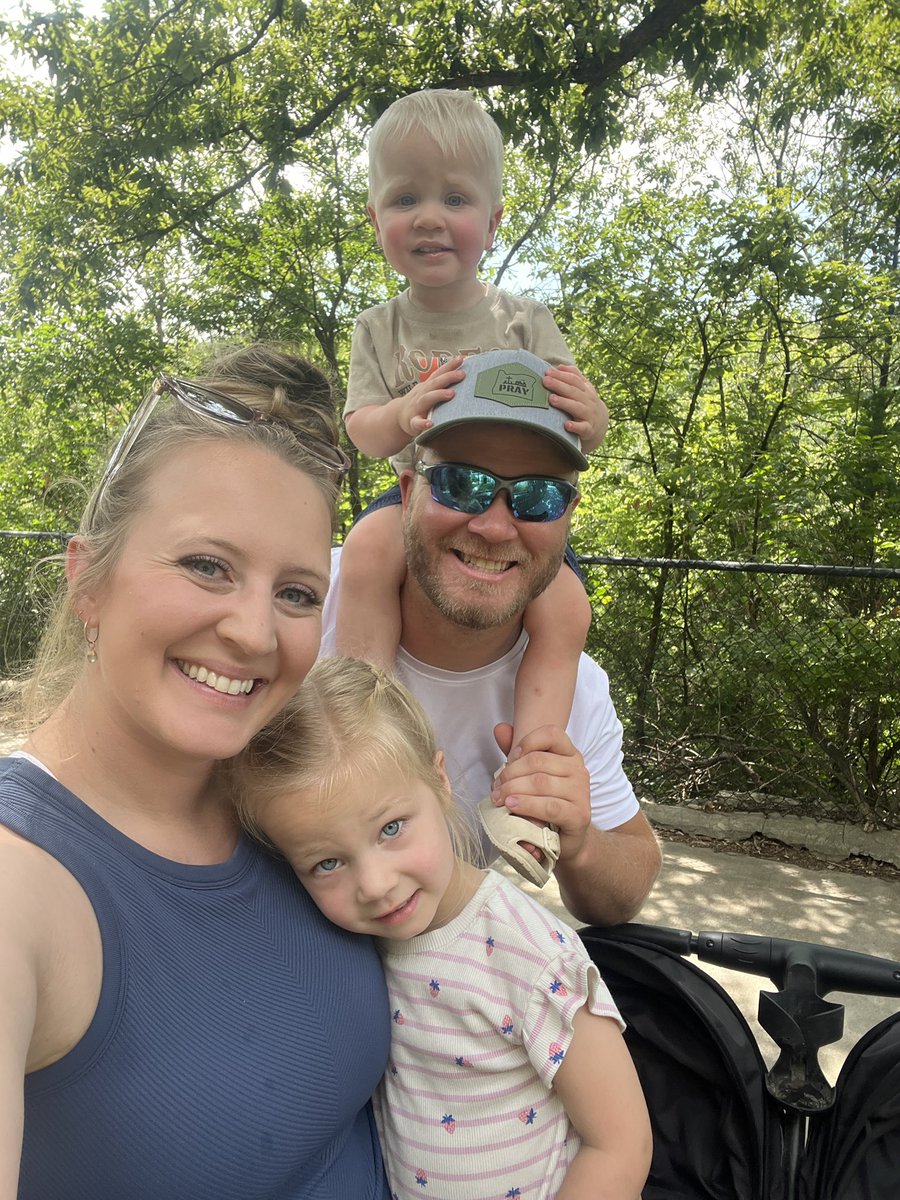 gregpeterson33's tweet image. Zoo day