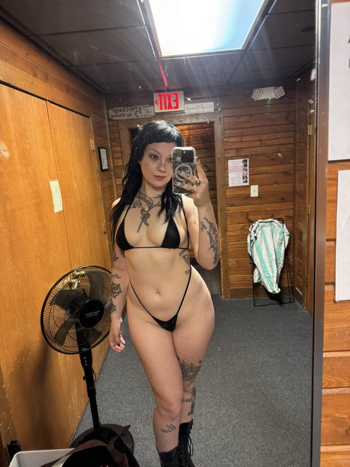 gurlhaggard