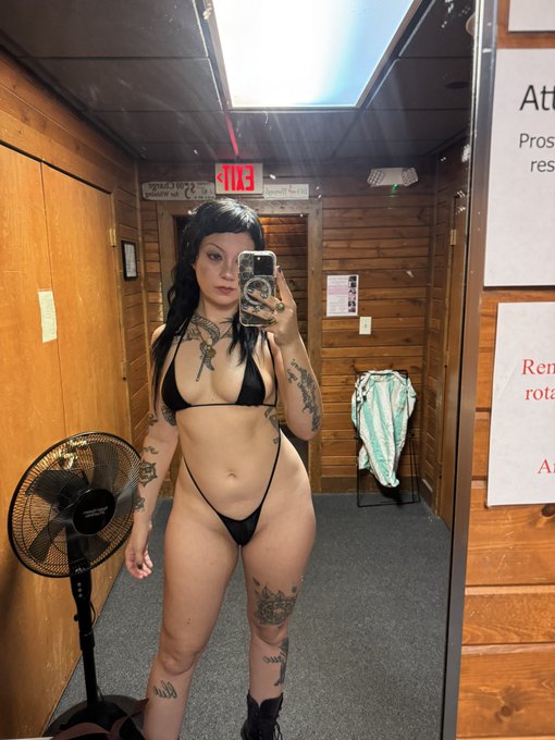 gurlhaggard
