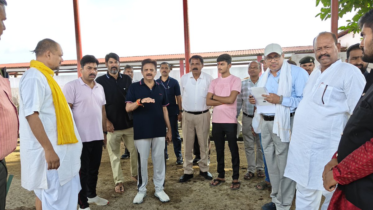 rshuklabjp's tweet photo. आज प्रातः काल बसामन गोवंश वन्य विहार पहुंचकर सुरम्य वातावरण में भ्रमण करते हुए विभिन्न कार्यों का निरीक्षण किया।

इस अवसर पर यहां गौवंश की सेवा करने का भी अवसर प्राप्त हुआ। https://t.co/JvB7I7x8rR