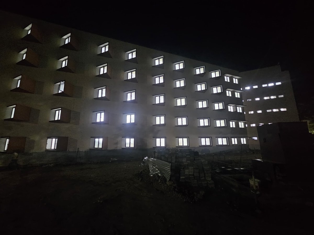 SVaidhyasubrama's tweet photo. Those @SastraUniv boys who stayed in the hexagon PV hostel  during 1993 to 2020 will be pleasantly surprised on its transformation to a 3.2L sq.ft. super-structural stay-villa to accommodate over 1600 girls. This new edifice is ready to welcome its inmates from 2day. Best Wishes https://t.co/zjvXeXAcLK