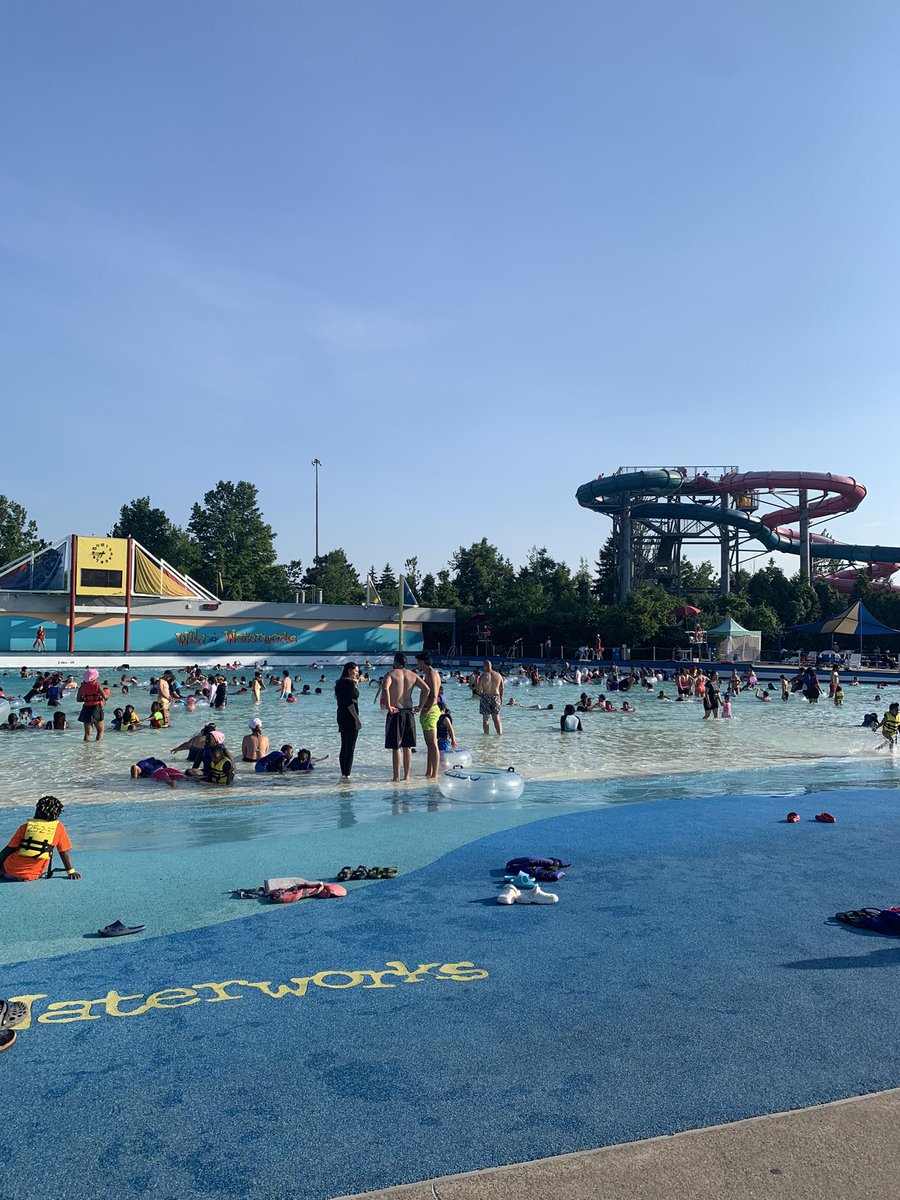 KSlideStudios's tweet image. Got really hot after the hectic AlpenFury opening day, so retreated back to the usual stomping ground for a last minute swim. And so ended my day… with Wild Waterworks.
