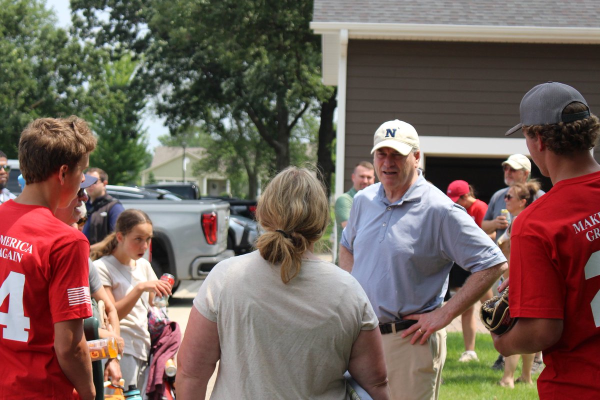 GopWright's tweet image. We had a great time playing softball against @CarverCountyGOP today! Thanks to all who came out to play and/or cheer us on! A special thank you to @tomemmer, who also stopped by for a visit!