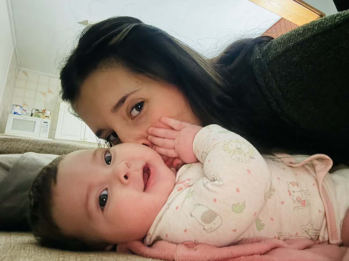 aylenciuffo1's tweet photo. No hay día que no me sienta feliz y bendecida de ser tu mamá mi coquita 🩷🧚 https://t.co/Z56XnErvVZ