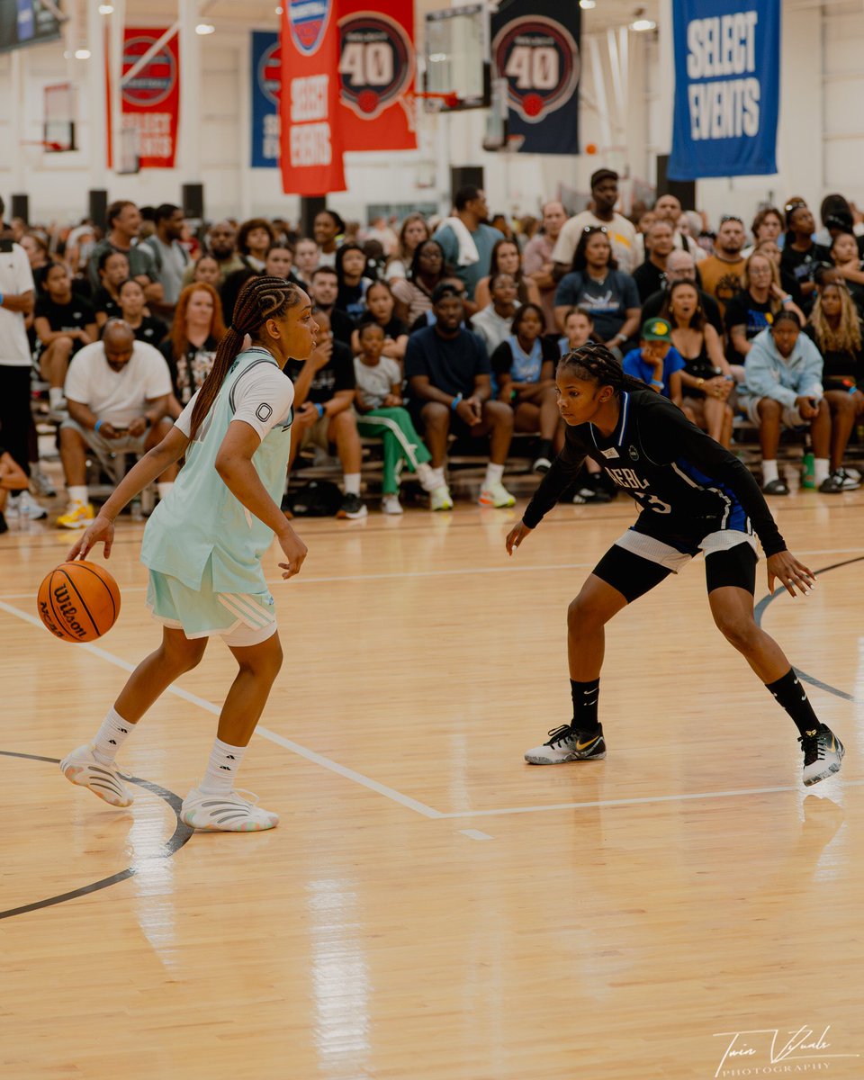 TwinViZuals's tweet image. Select brought out the entire ESPNW / SC NEXT crew 🌟 | Special K vs Morghan Reckley 🍿 @SelectEventsBB #ladiesexposurefirst
@ShaneLaflin | @bballjkey | @KPannell71
