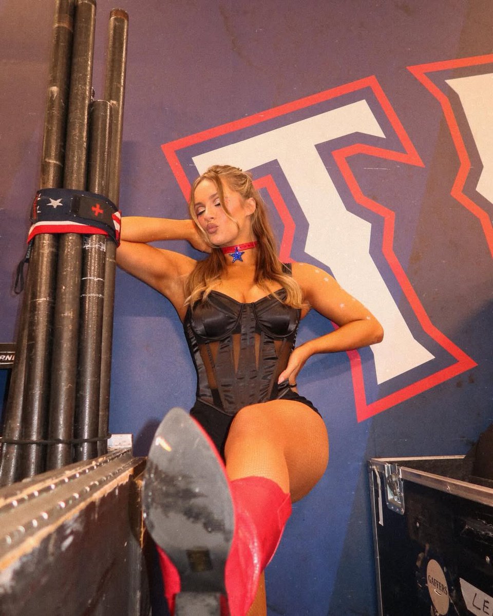 〢 NOT @garciawrestling. tweet media