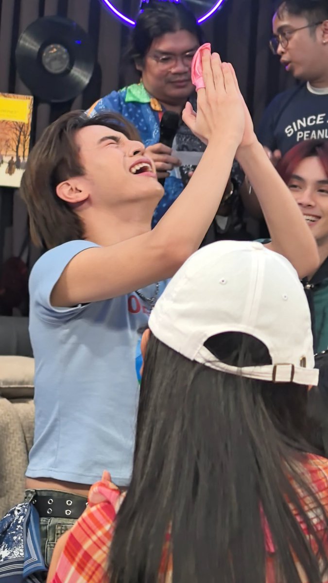 na para bang big winner sya