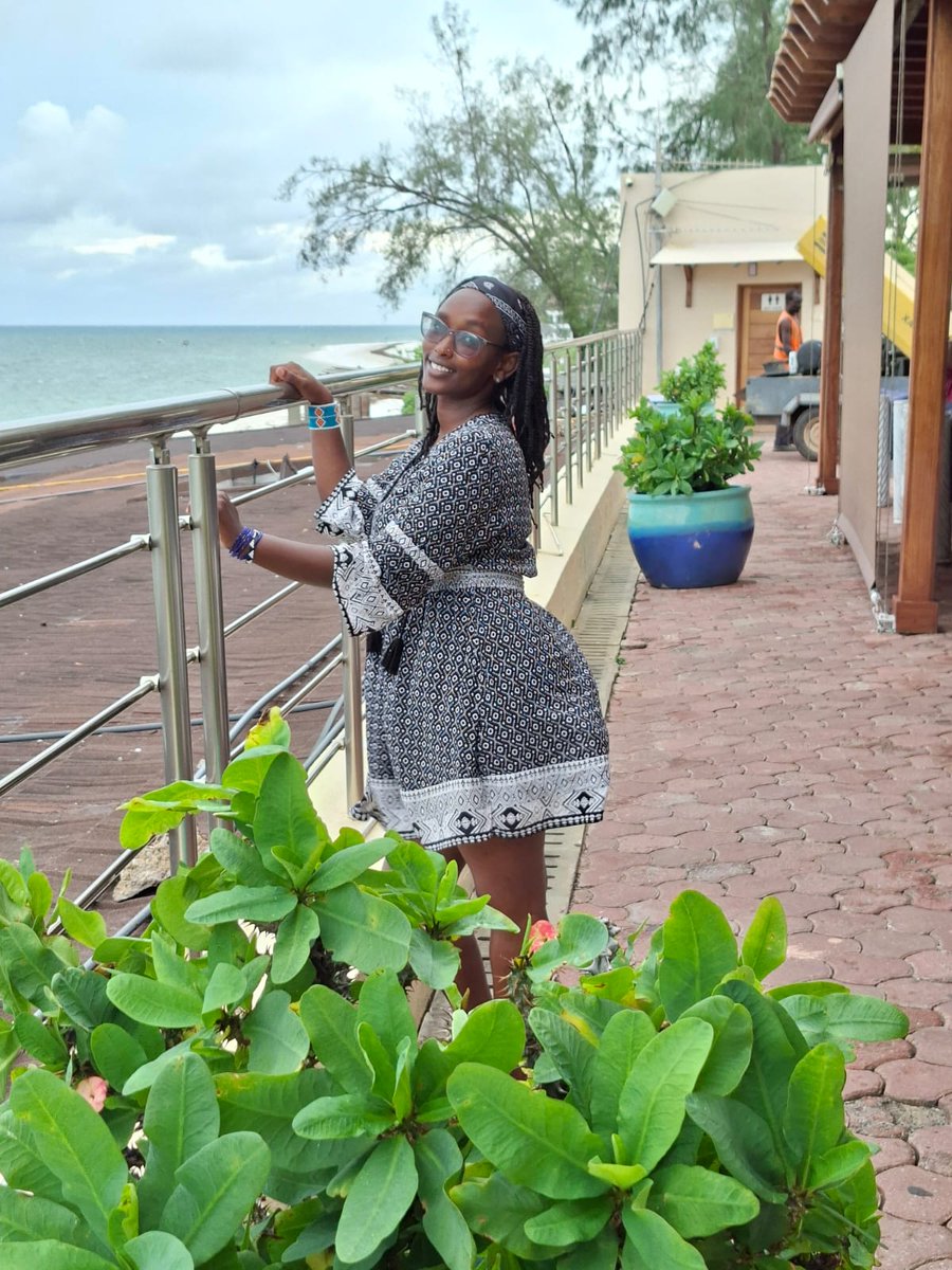 PelaryN's tweet photo. Thank you Lord for this beautiful year.
Happy birthday dear self. https://t.co/sgAkVMBkaA