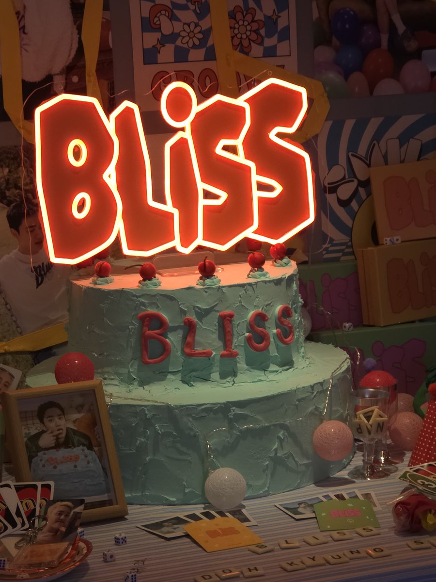 kaylas1996's tweet photo. #도켱수 #DOHKYUNGSOO #BLISS #DOHKYUNGSOO_BLISS #SING_ALONG #BLISS_POPUP_STORE #상운드웨이브 https://t.co/xwmpGuxLxZ