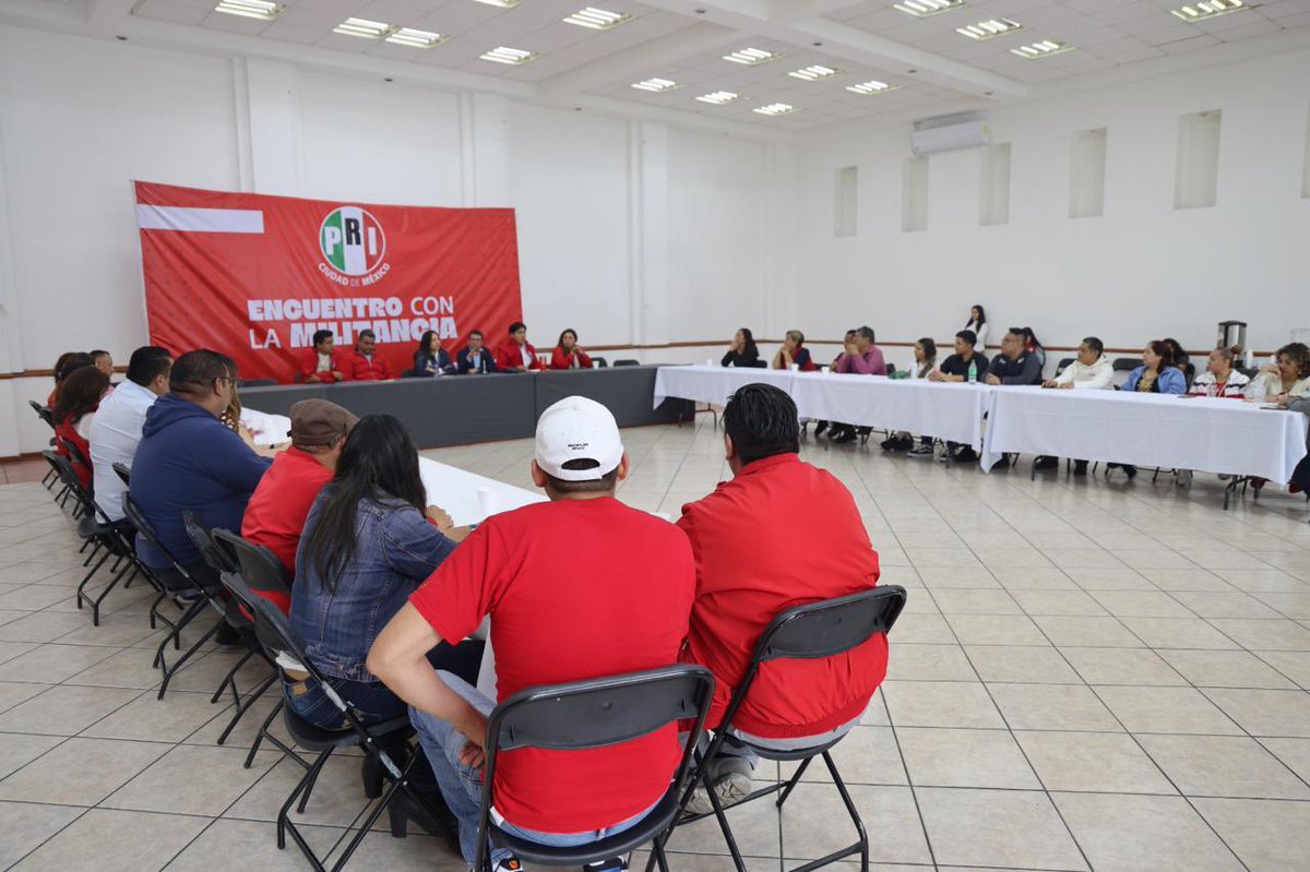 Intensa jornada de trabajo con dirigentes de comités del partido, con concejalas y concejales.

Gracias a la secretaria de Operación Política del <a href="/PRI_Nacional/">PRI</a> , @AlejandraAndrade, al consultor Eduardo Carbajal, y a los delegados <a href="/TonyRodriguezMX/">Tony Rodríguez</a>  y <a href="/j_marquezmx/">Jonathan Márquez</a> por su presencia.