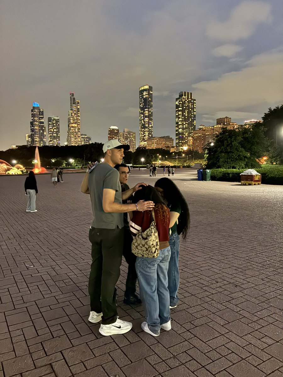 LouisTrinca's tweet photo. #Chicago for #Jesus
#Gospel #Goodnews #BornAgain #Share #Faith #TheOnlyGod #YAWEH #Relationship #NotReligion #Freedom #Lord #Salvation #TheWay #TheTruth #TheLife #UNTILALLHAVEHEARD #EveryTribe #EveryTongue #EveryNation #Revival #Me #You #Family #Church #City #State #America https://t.co/NN38hbDMzN